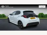 Used Toyota Yaris Design 91 HP (66 kW) 2024 White Hatchback