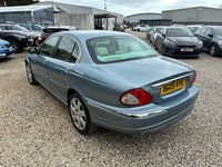 Usado Jaguar X-type SE 2005 Azul Sedan