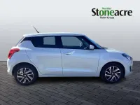Używany Suzuki Swift SZ5 2023 Biały Hatchback