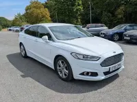 Used Ford Mondeo Titanium 241 HP (177 kW) 2015 White Hatchback