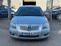 Used Toyota Avensis 129 HP (94 kW) 2008 Silver Hatchback