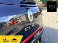 Used Renault Clio Dynamique 90 HP (66 kW) 2017 Black Hatchback