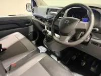 Used Citroën Dispatch 100 HP (73 kW) 2020 White MPV