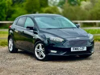 Usado Ford Focus Zetec 125 HP (91 kW) 2016 Preto Citadino