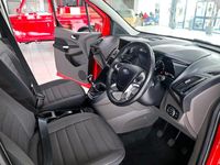 Used Ford Grand Tourneo Connect Titanium 120 HP (88 kW) 2020 Red MPV