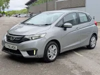 Usado Honda Jazz SE 102 CV (75 kW) 2017 Plateado Utilitario