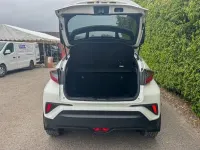 Used Toyota C-HR 122 HP (89 kW) 2019 White SUV