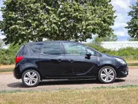 Used Vauxhall Meriva 120 HP (88 kW) 2016 Black MPV