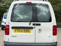 Begagnad VW Caddy Startline 75 HK (55 kW) 2016 Vit Minibuss