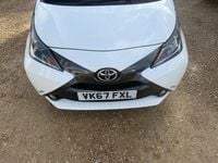 Used Toyota Aygo x-style 68 HP (50 kW) 2017 White Hatchback