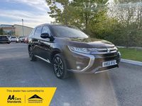 Begagnad Mitsubishi Outlander P-HEV 2015 Svart Kombi