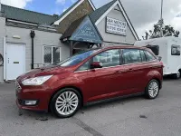 Used Ford Grand C-Max Titanium 120 HP (88 kW) 2017 Red MPV