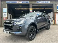 Used Isuzu D-Max 163 HP (119 kW) 2024 Grey Pickup