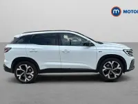 Used Renault Austral Iconic Esprit Alpine 200 HP (147 kW) 2023 White SUV