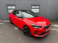 Begagnad Vauxhall Corsa-e Edition 100 kW (136 HK) 2023 Röd Halvkombi