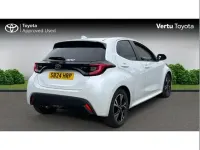 Used Toyota Yaris Design 113 HP (83 kW) 2024 White Hatchback