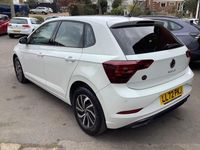 Used VW Polo Life 95 HP (69 kW) 2022 White Hatchback