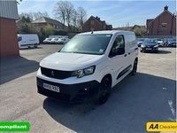 Used Peugeot Partner 131 HP (96 kW) 2020 White MPV