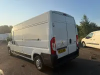 Used Peugeot Boxer 140 HP (102 kW) 2021 White Van