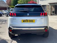 Second-hand Peugeot 3008 Premium 2019 Alb SUV