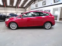Used Ford Focus Titanium X 120 HP (88 kW) 2017 Red Hatchback