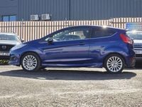 Used Ford Fiesta Titanium 100 HP (73 kW) 2014 Blue Hatchback