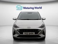Used Hyundai i10 Premium 84 HP (61 kW) 2023 Silver Hatchback