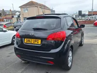 Used Kia Venga 125 HP (91 kW) 2012 Black Hatchback