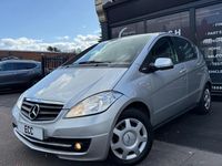 Begagnad Mercedes A160 Classic 95 HK (69 kW) 2011 Silver Halvkombi
