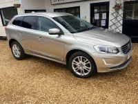 Używany Volvo XC60 SE Lux 220 KM (161 kW) 2015 Złoty SUV