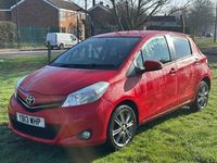 Used Toyota Yaris SR 99 HP (72 kW) 2013 Red Hatchback
