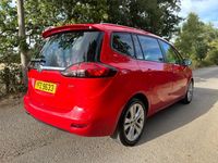 Used Vauxhall Zafira SRi 170 HP (125 kW) 2015 Red MPV