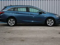 Used Vauxhall Astra Design Edition 2018 Blue Estate