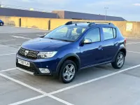 Used Dacia Sandero Comfort 90 HP (66 kW) 2018 Blue Hatchback