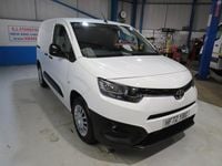 Used Toyota Proace 101 HP (74 kW) 2022 White MPV