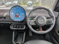 Used Mini Cooper SE Hatch 158 kW (215 HP) 2024 Red Hatchback