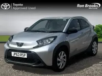 Used Toyota Aygo X PURE 72 HP (52 kW) 2023 Silver SUV