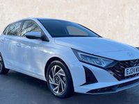 Used Hyundai i20 Advanced 101 HP (74 kW) 2024 White Hatchback