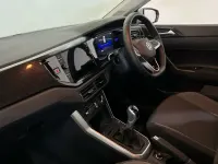 Begagnad VW Polo Life 95 HK (69 kW) 2023 Grå Halvkombi