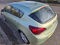 Used Vauxhall Astra SRi 115 HP (84 kW) 2011 Green Hatchback