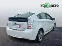 Used Toyota Prius 2011 White Hatchback