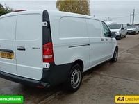 Used Mercedes Vito Progressive 161 HP (118 kW) 2021 White Van