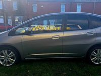 Used Honda Jazz EX 99 HP (72 kW) 2011 Silver Hatchback