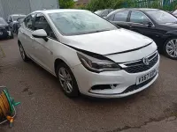 Used Vauxhall Astra Design Edition 2017 White Hatchback