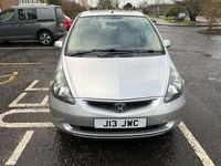 Begagnad Honda Jazz SE 82 HK (60 kW) 2004 Silver Halvkombi