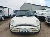 Used Mini ONE Hatch 90 HP (66 kW) 2005 White Hatchback