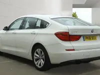 Used BMW 530 240 HP (176 kW) 2011 White Hatchback