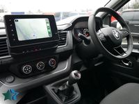Begagnad Renault Trafic 150 HK (110 kW) 2022 Vit