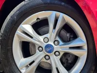 Used Ford Focus Zetec 125 HP (91 kW) 2014 Red Estate