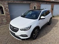 Used Vauxhall Grandland X Elite 130 HP (95 kW) 2018 White SUV